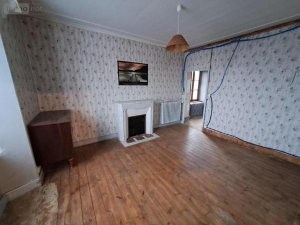 Maison à vendre à Pierrefort dans le Cantal (15230), ref : 044/1259