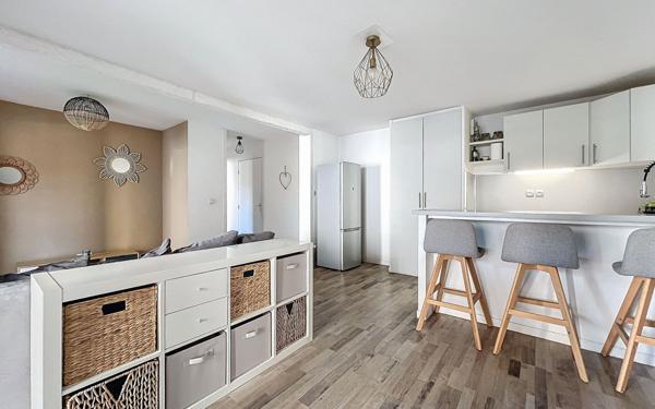 Appartement à vendre    2 pièces • 48,12 m2 Fréjus