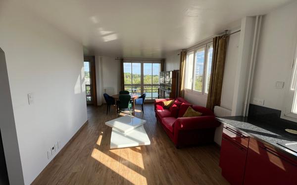 Appartement à louer    3 pièces • 83,50 m2 Chilly-Mazarin