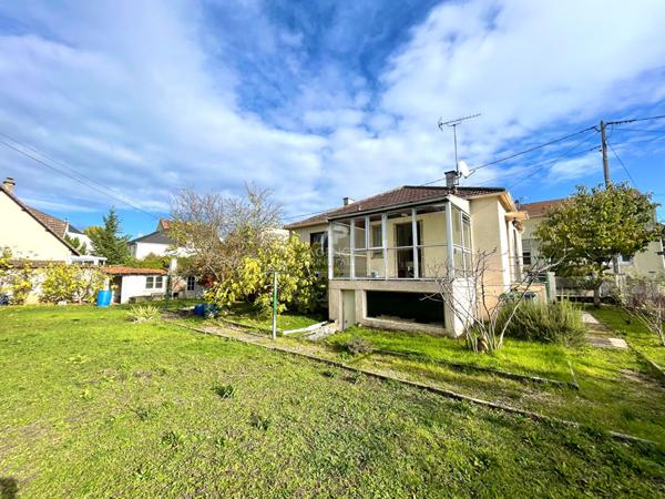 MAISON CONFLANS STE HONORINE - 5 PIÈCES - 75m² €320 000 ** - Référence 7176