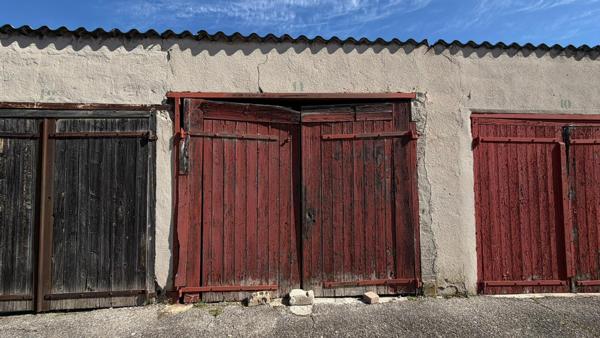 Garage / box 17 m² emplacement central Biver Gardanne