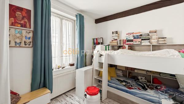 Vente
                Appartement58 m² - 3 Pièces -
                    BRIE COMTE ROBERT (77170)