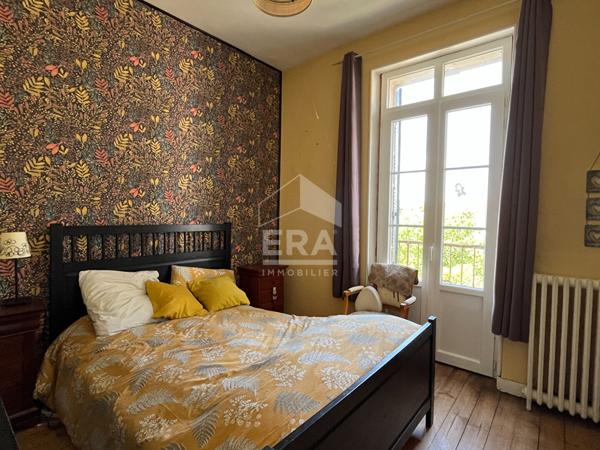A vendre - Maison de ville à Perigueux avec garage  (Type 4)