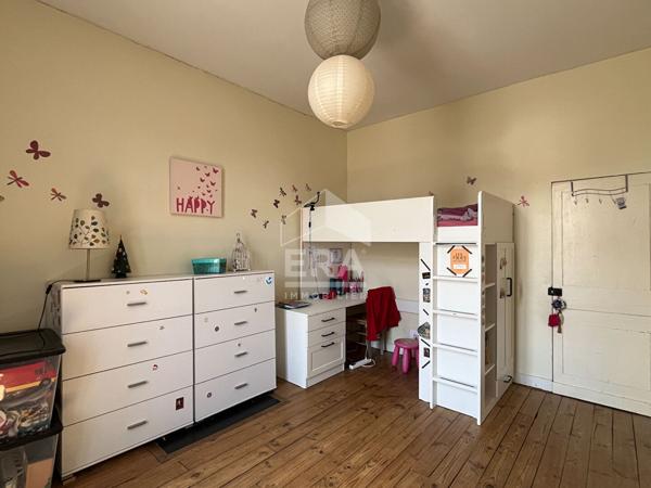 A vendre - Maison de ville à Perigueux avec garage  (Type 4)