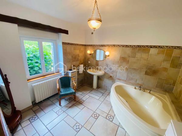 Maison en pierre de 310 m²