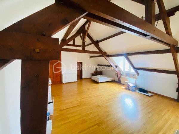 Maison en pierre de 310 m²