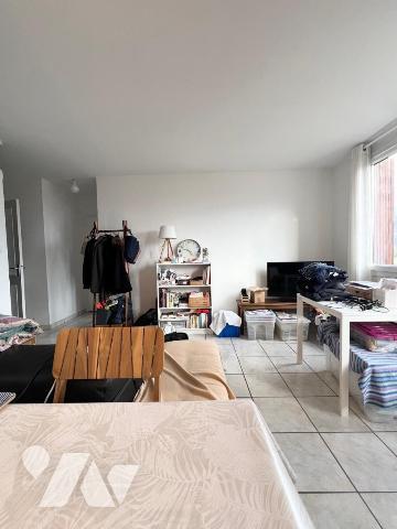 MEYLAN : Rue des Lilas