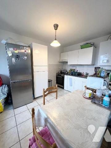 MEYLAN : Rue des Lilas