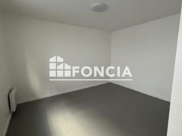 Location Appartement 2 pièces 46.41 m² - 44 RUE ST PIERRE Marseille 05 13005