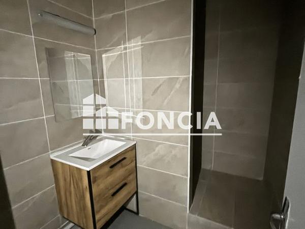 Location Appartement 2 pièces 46.41 m² - 44 RUE ST PIERRE Marseille 05 13005