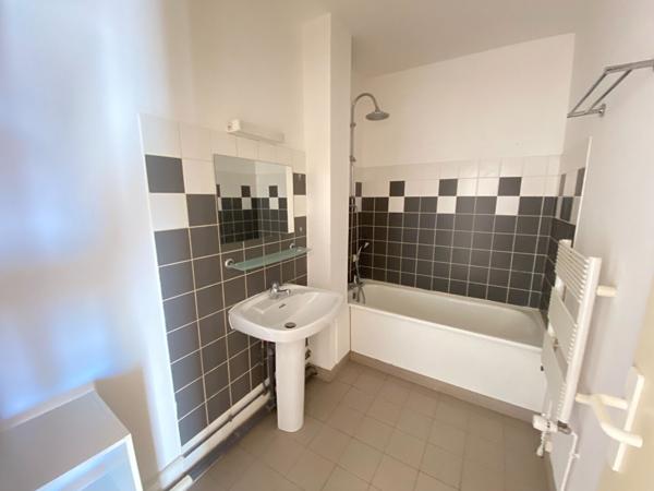 Appartement Saint Quentin 5 pièce(s) 98 m2