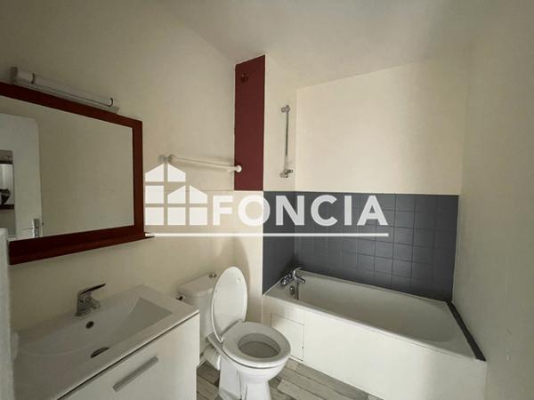 Location Studio 21.26 m² - 30 RUE MONTAURY Nimes 30900