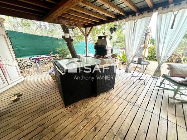 Jolie maison au calme dans copropriété avec piscine