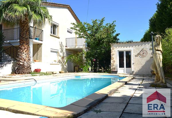 Maison Lapalud 5 pièce(s) 180m2