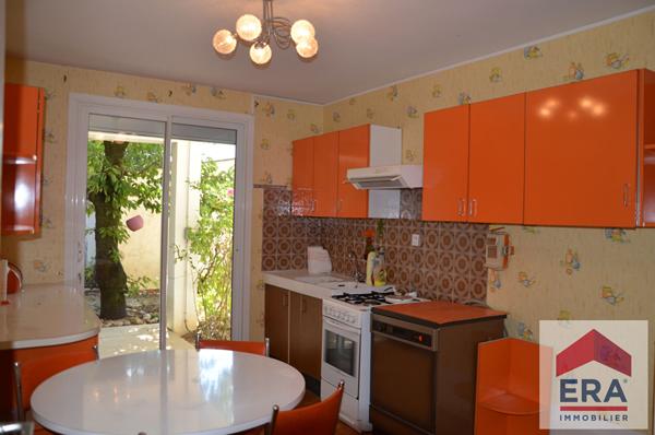 Maison Lapalud 5 pièce(s) 180m2