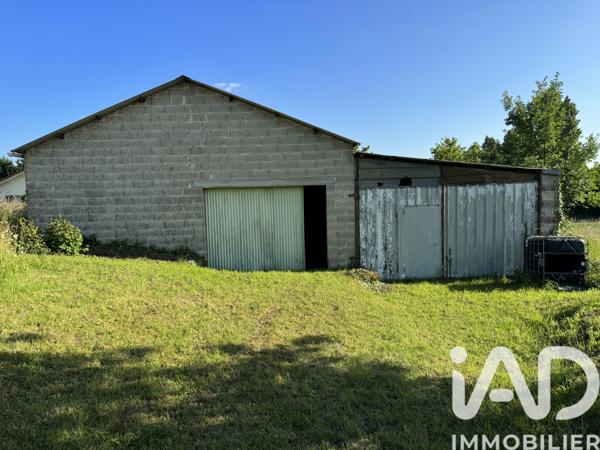 Parking à vendre 134 m² Saint-Sornin