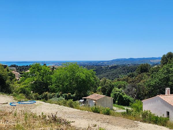 La Gaude (06610) LA GAUDE : TERRAIN VIABILISE POSITION DOMINANTE BEL APPERCU MER EXPOSE PLEIN SUD