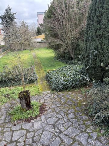 BELLE MAISON D’ARCHITECTE DE 152 M² DANS PETITE RÉSIDENCE PROCHE GARE ET CENTRE VILLE CHÂTELLERAULT Réf 2664