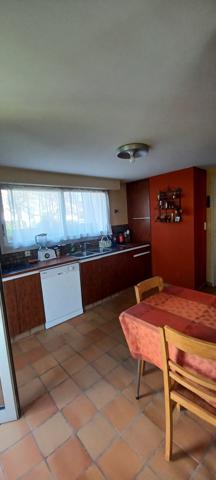 BELLE MAISON D’ARCHITECTE DE 152 M² DANS PETITE RÉSIDENCE PROCHE GARE ET CENTRE VILLE CHÂTELLERAULT Réf 2664