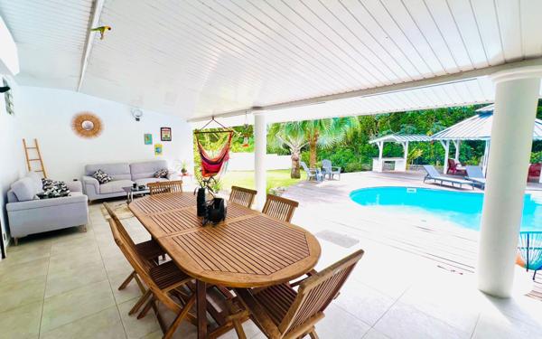 Maison à vendre    4 pièces •  Remire-Montjoly