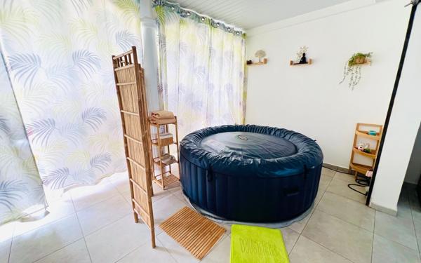 Maison à vendre    4 pièces •  Remire-Montjoly