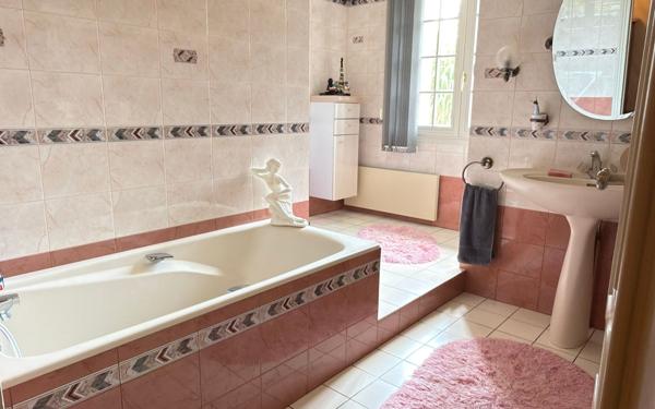 Maison à vendre    7 pièces •  Péronne