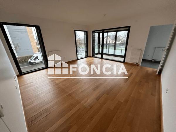 Location Appartement 3 pièces 81.89 m² - 9 AVENUE GI LAPERRINE Caen 14000