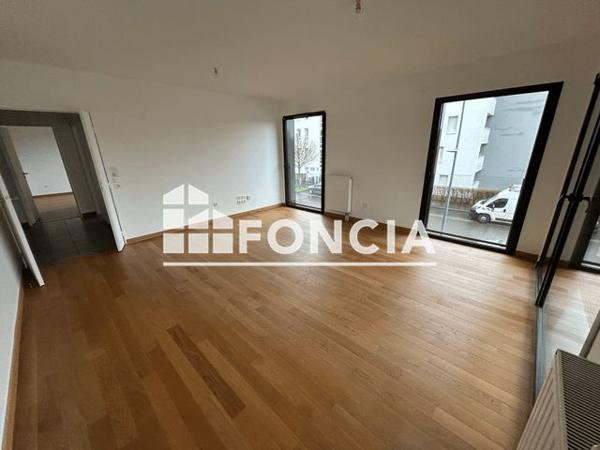 Location Appartement 3 pièces 81.89 m² - 9 AVENUE GI LAPERRINE Caen 14000