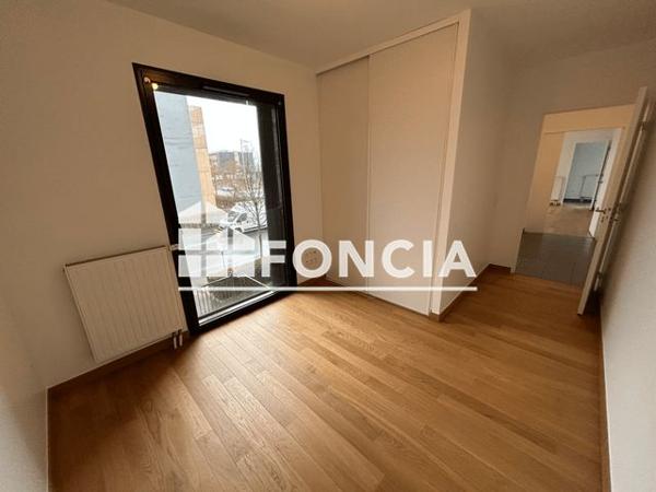 Location Appartement 3 pièces 81.89 m² - 9 AVENUE GI LAPERRINE Caen 14000