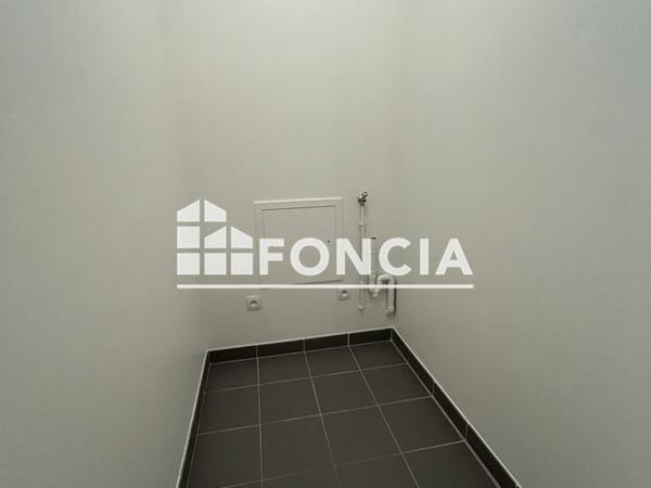 Location Appartement 3 pièces 81.89 m² - 9 AVENUE GI LAPERRINE Caen 14000