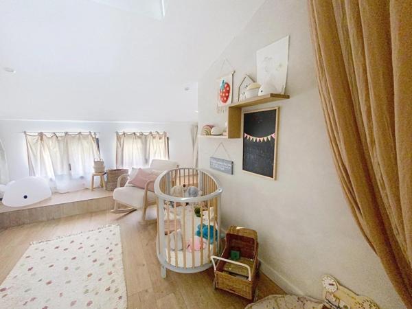 Maison de ville rénovée avec prestations haut de gamme – 118 m²