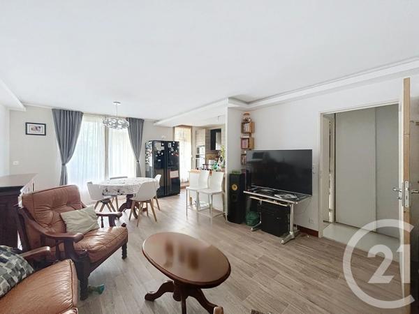 Appartement F4 à vendre  4 pièces - 84,05 m 2   VILLIERS LE BEL  - 95