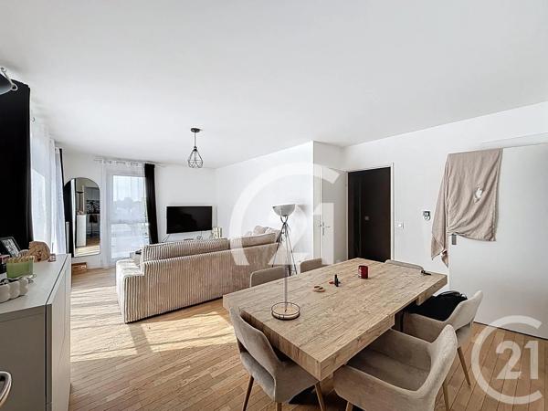 Appartement F4 à vendre  4 pièces - 84,05 m 2   VILLIERS LE BEL  - 95