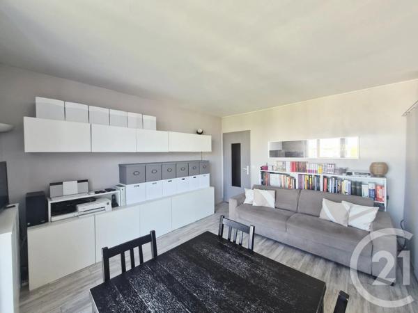 Appartement F4 à vendre  4 pièces - 84,05 m 2   VILLIERS LE BEL  - 95