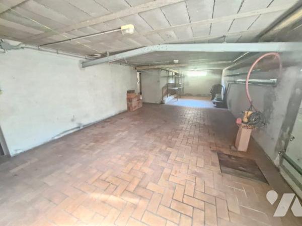 A VENDRE - ORLEANS Maison charmante en briques de 137 m² sur un terrain d'environ 1330 m²