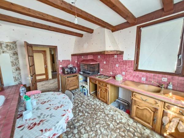 A VENDRE - ORLEANS Maison charmante en briques de 137 m² sur un terrain d'environ 1330 m²