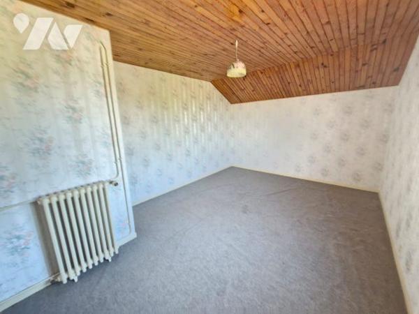 A VENDRE - ORLEANS Maison charmante en briques de 137 m² sur un terrain d'environ 1330 m²