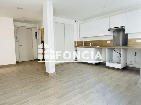 Location Appartement 3 pièces 58.84 m² - 10 RUE DANTON Toulon 83000