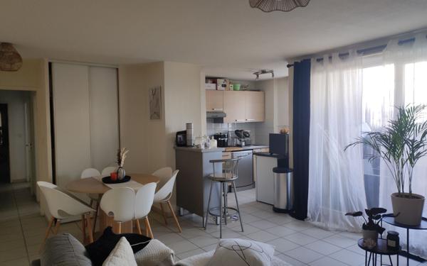 Appartement à vendre    3 pièces • 64,74 m2 Vénissieux