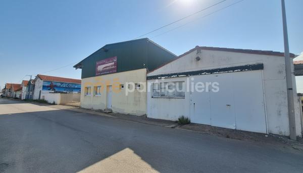 Vente
                Entrepôt / Local industriel2260 m² - ARVERT (17530)