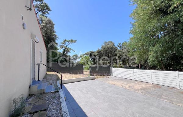 A LOUER - Maison T3 Jardin clos et arboré de pins