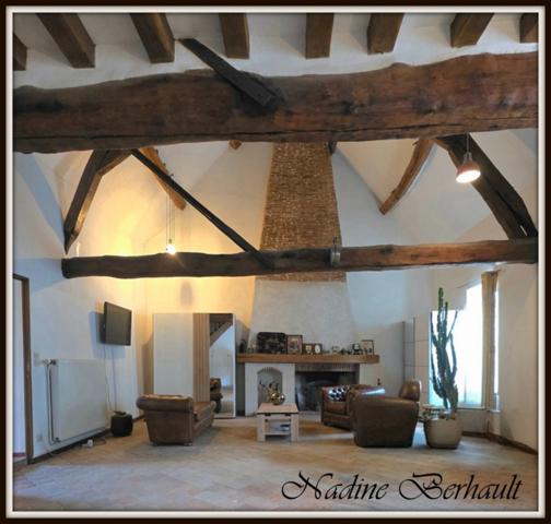 Maison à vendre 6 pièces maison de ville rénovée est au centre ville - Aschères-le-Marché- Découpe - rénovée-garage-artisan