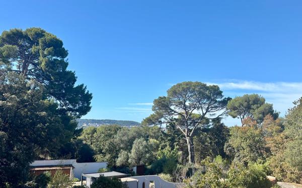 Maison à vendre    5 pièces •  Balaruc-les-Bains