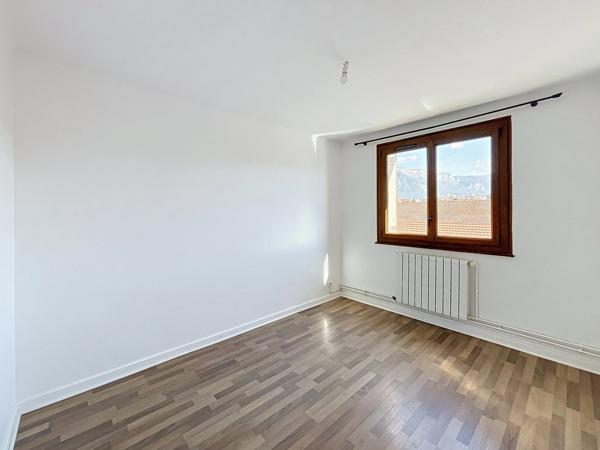 EXCLUSIVITÉ -  ANNECY T3 - 66,5 m² avec balcon et vue montagne