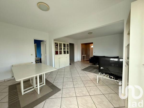 Maison 6 pièces de 120 m² à Paray-Vieille-Poste (91550)