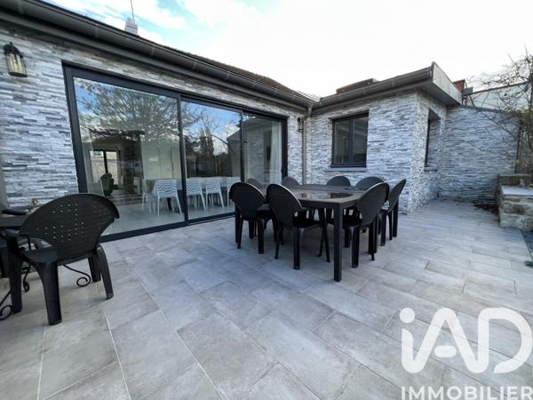 Maison à vendre 8 pièces 230 m² Boissy-sous-Saint-Yon