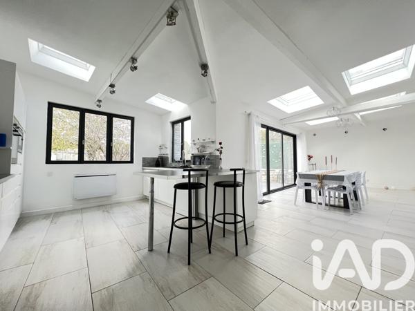 Maison à vendre 8 pièces 230 m² Boissy-sous-Saint-Yon