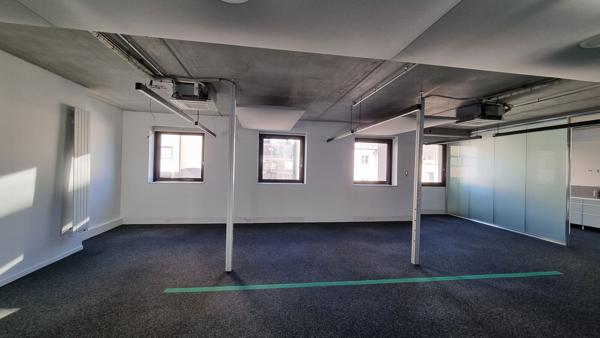 Bureaux à louer Boulogne-Billancourt proche centre commercial et transports