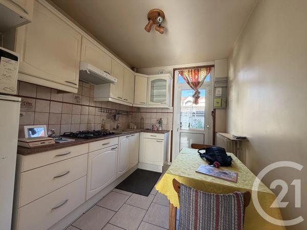 Immeuble à vendre  138,84 m 2   ARGENTEUIL  - 95