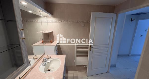 À vendre Appartement 4 pièces 115.67 m² - Hyères 83400